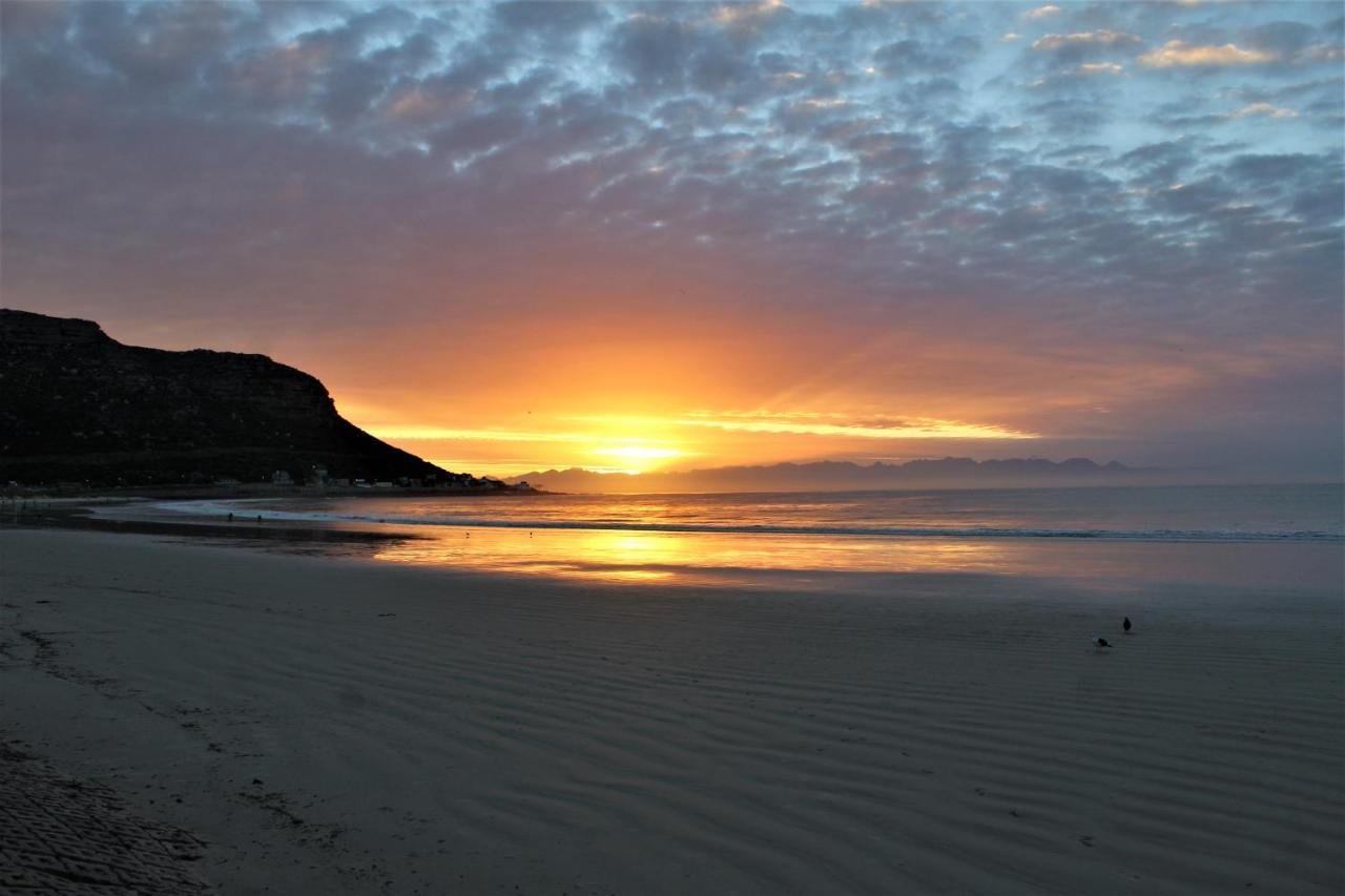 South Peninsula Beach Apartment เคปทาวน์ ภายนอก รูปภาพ