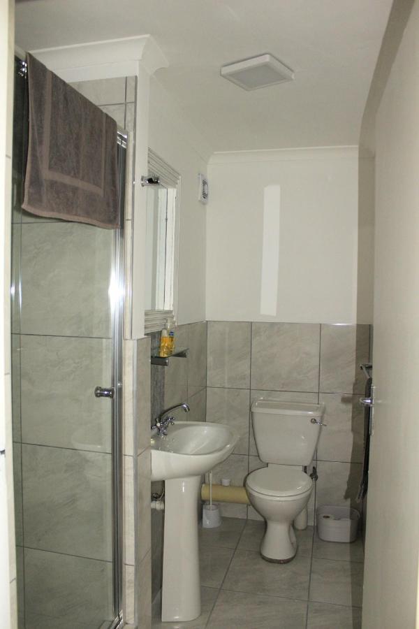 South Peninsula Beach Apartment เคปทาวน์ ภายนอก รูปภาพ